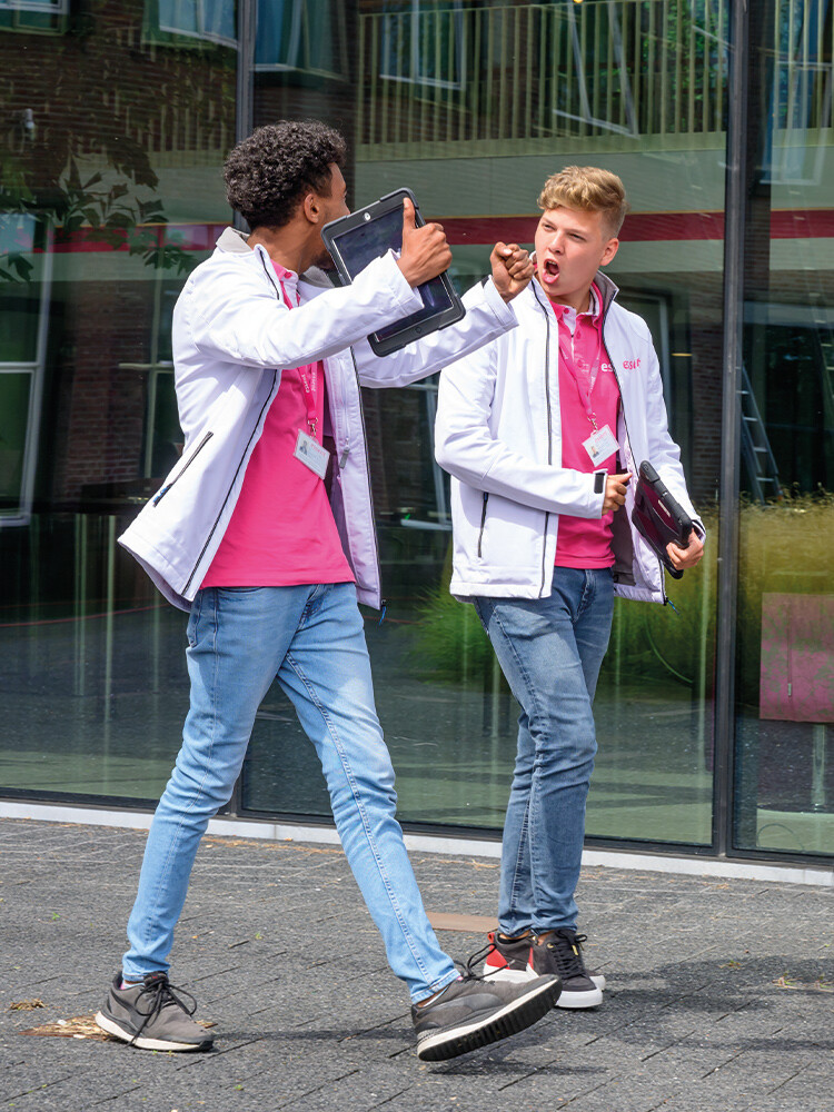 Sales professionals die juichen 